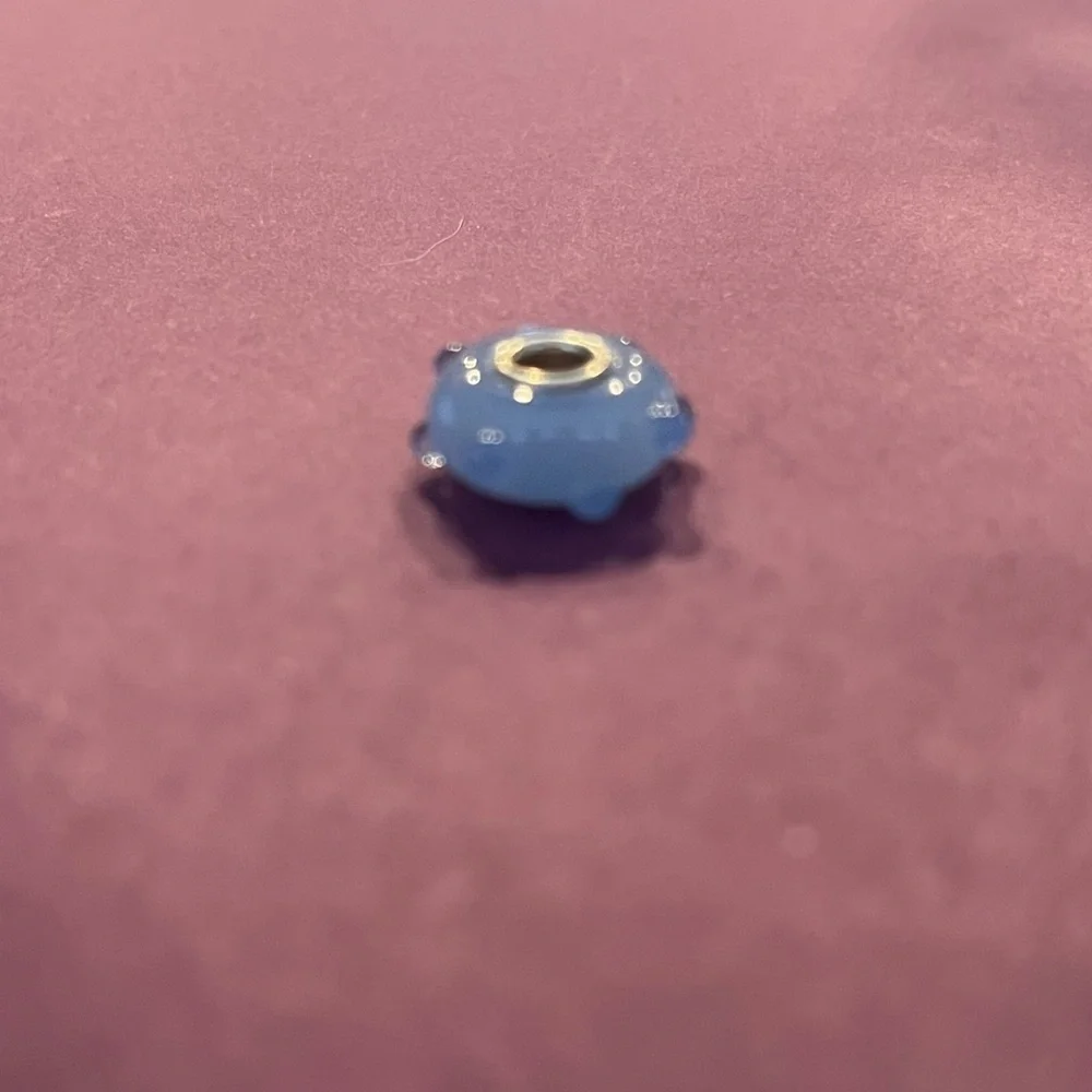 Trollbeads Pale Blue Bud glass bead. - Picture 2 of 7